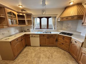 Photo 8- click for photo gallery